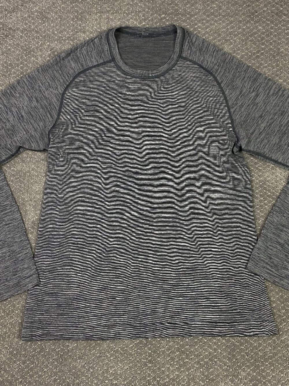 Lululemon Metal Vent Tech Shirt Mens Large Gray Heather Long Sleeve Gym Running